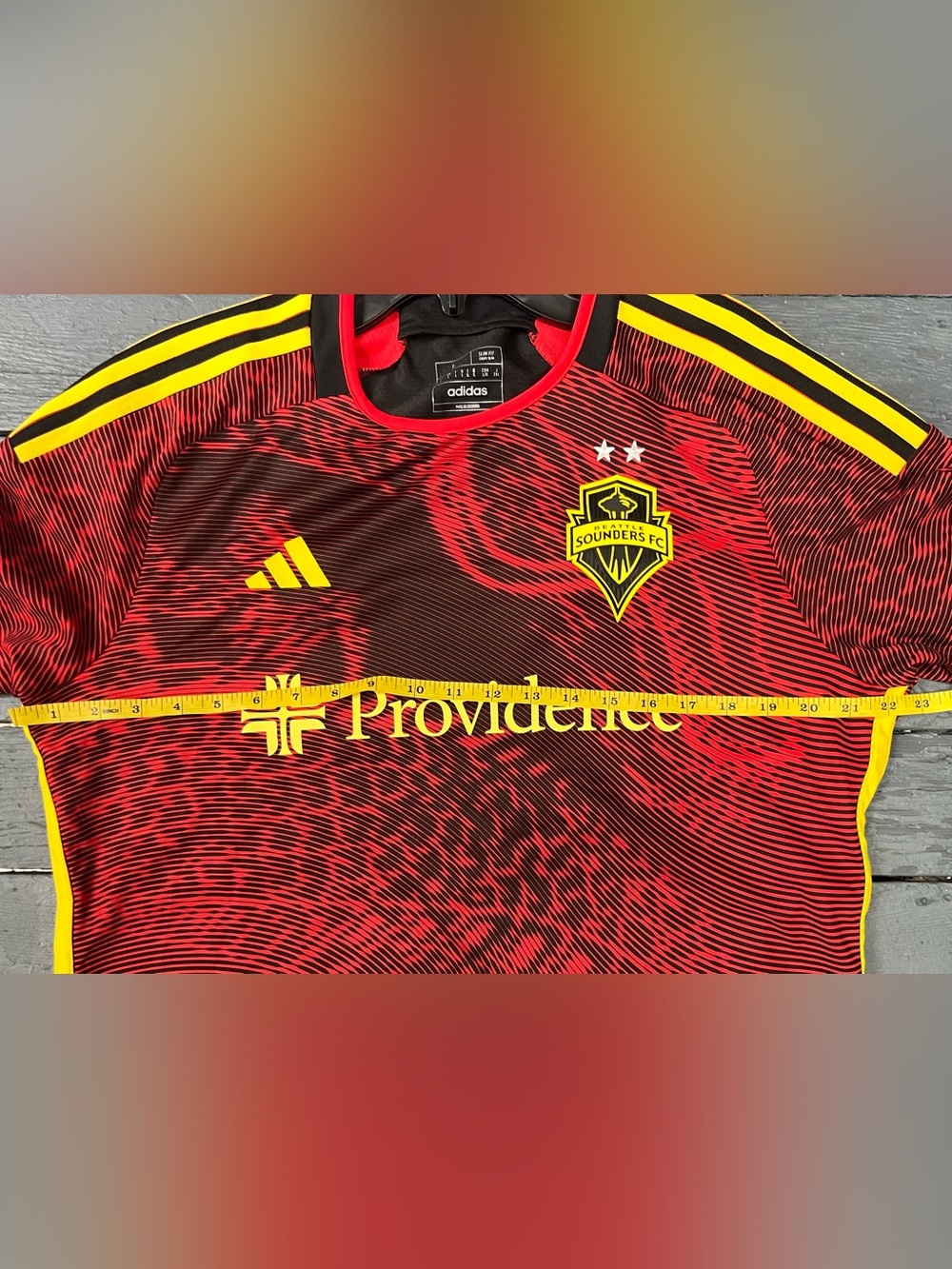Adidas Seattle Sounders FC 2024 Bruce Lee Dragon Men's L Red Jersey NWT - Picture 10 of 11